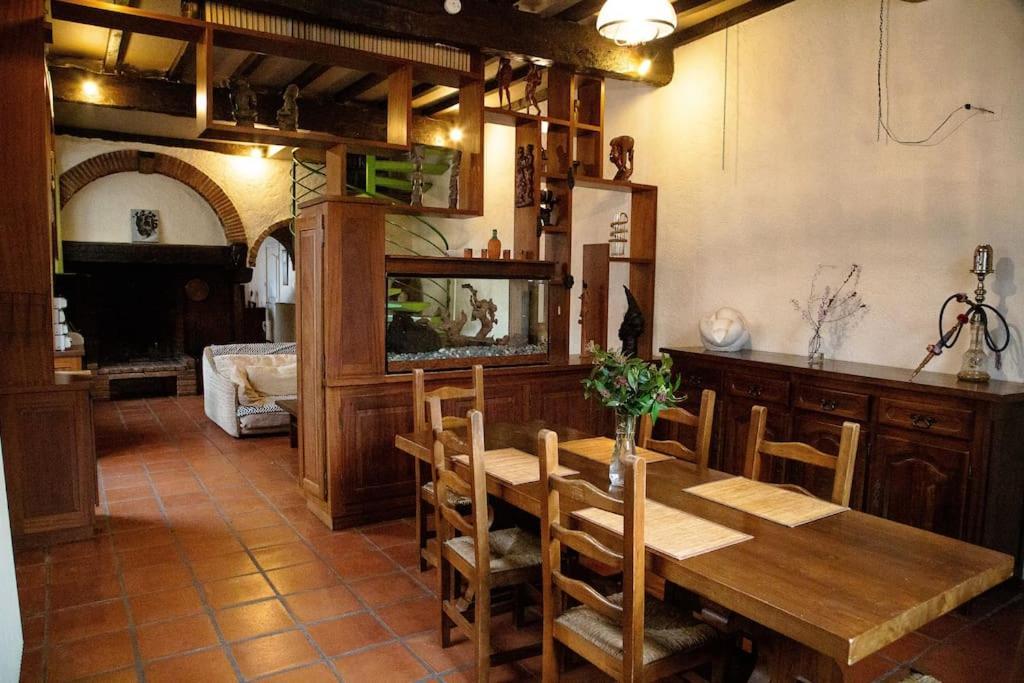L'echappee Authentique-veranda-climatisee-barbecue * Plaisance-du-Touch
